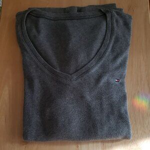 EUC Women's Tommy Hilfiger long sleeve shirt